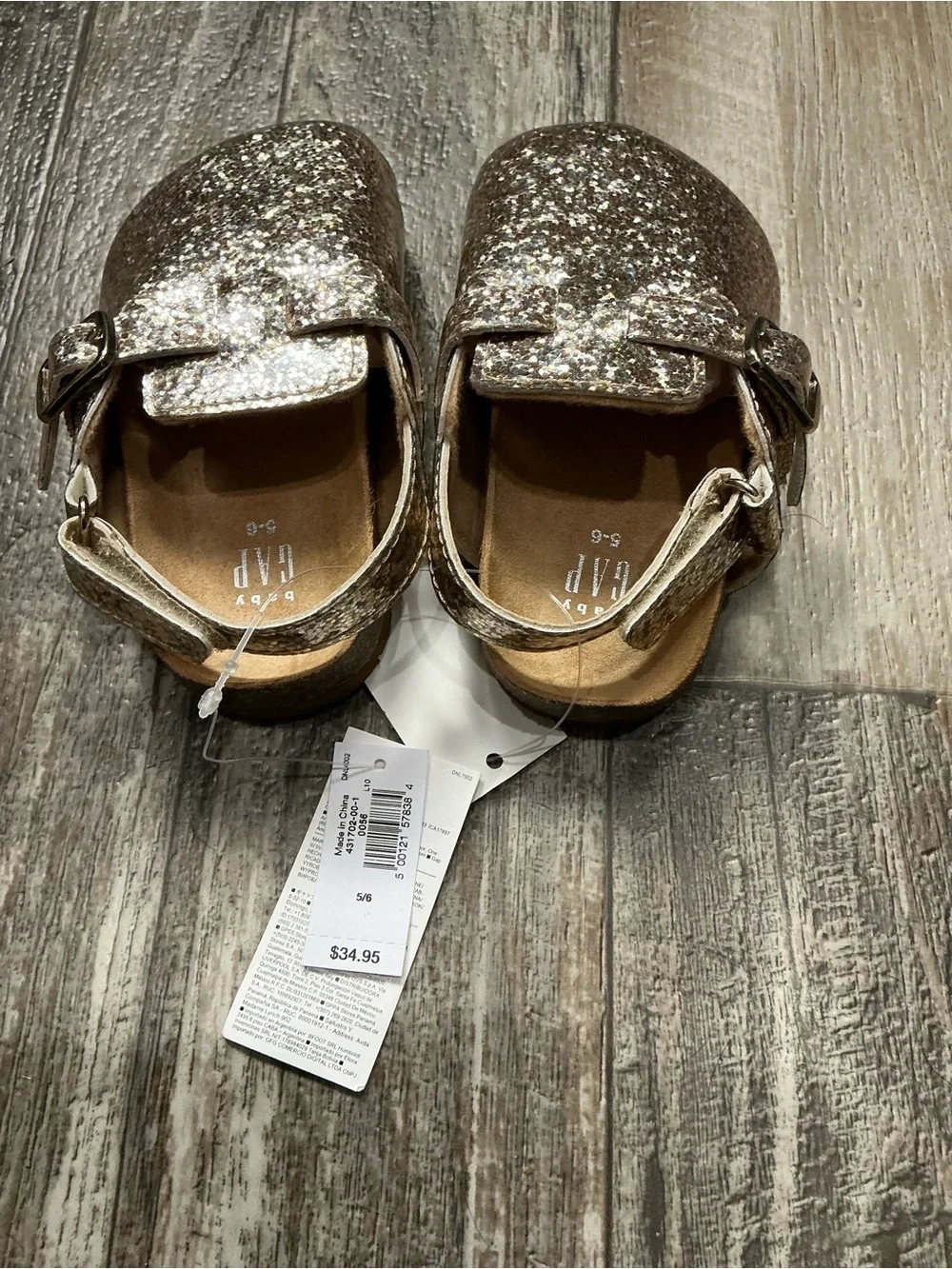 GAP Baby Glitter Clog Sandals in Gold Size 5/6